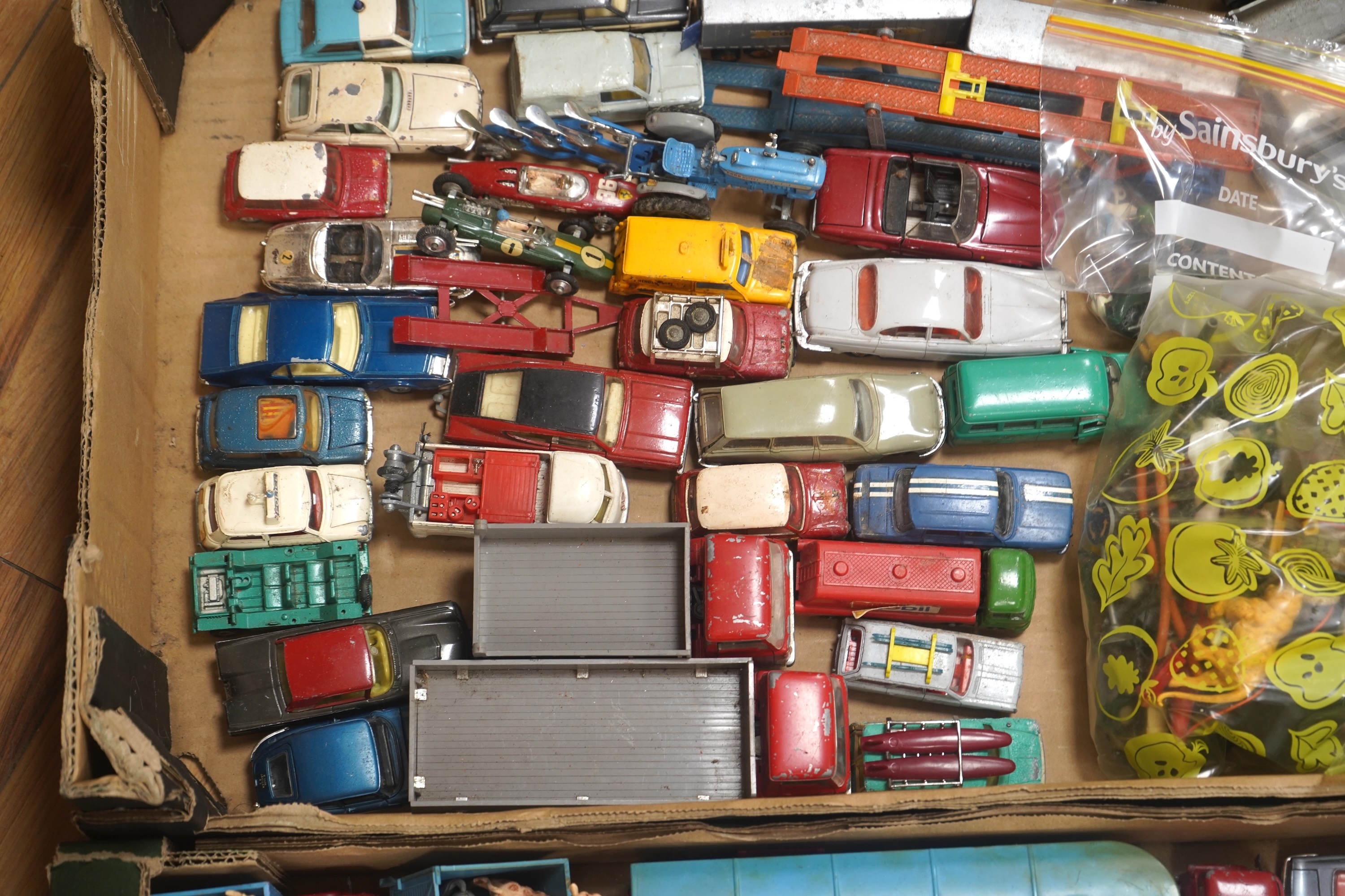 A collection of diecast vehicles by Dinky Toys, Corgi Toys, Husky, Matchbox Series, etc. including a good selection of French Dinky Toys military vehicles, original Chipperfields Circus vehicles, cars, commercial vehicle